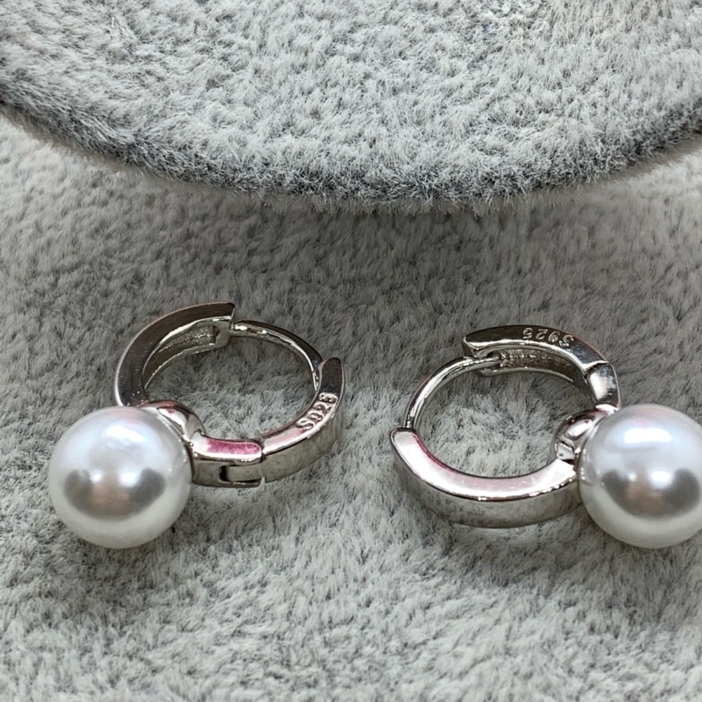 Sterling Silver 925 Faux Pearl Earrings - Picture 4 of 5